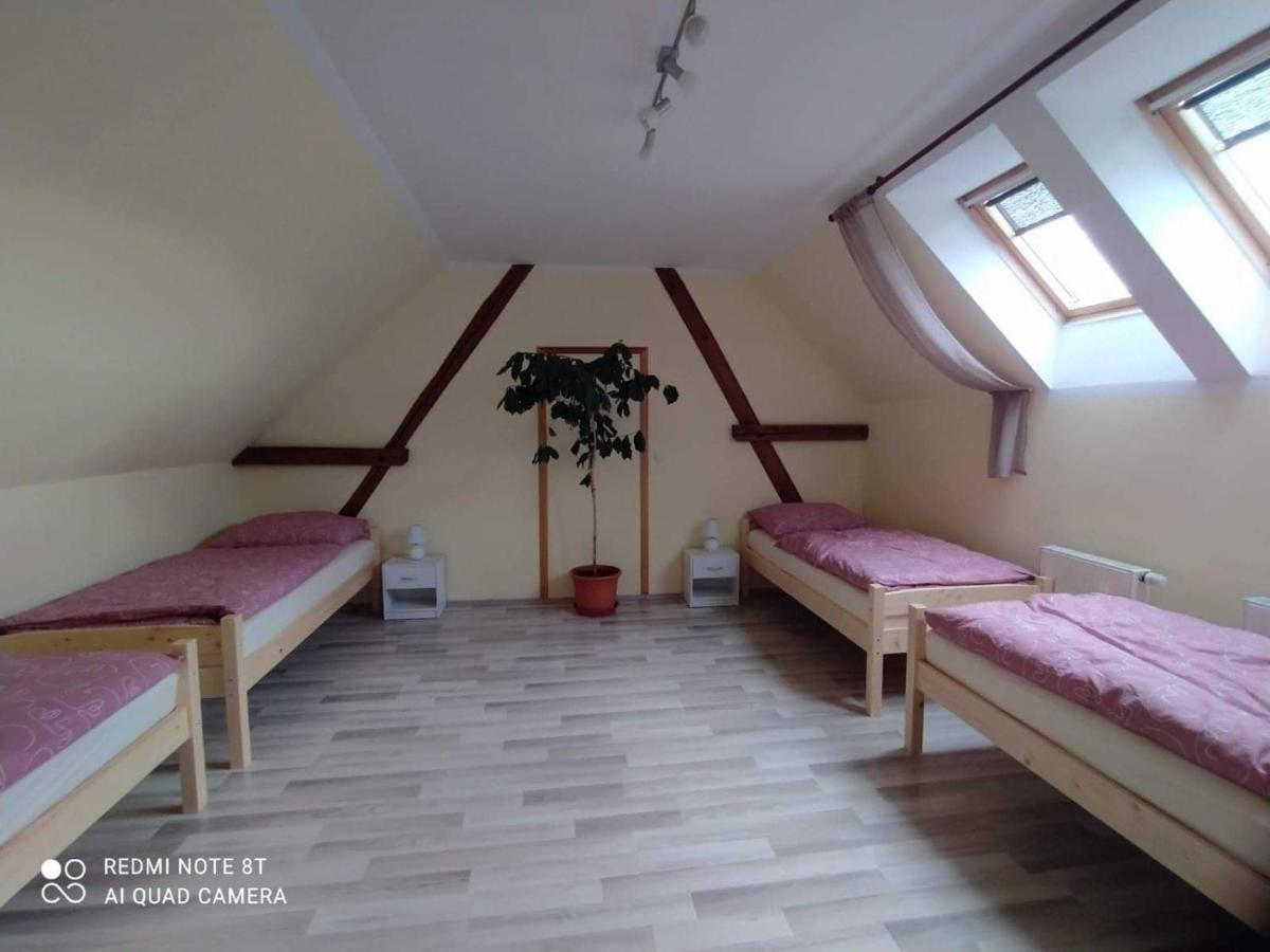Ubytování Naděje Klec Exterior foto